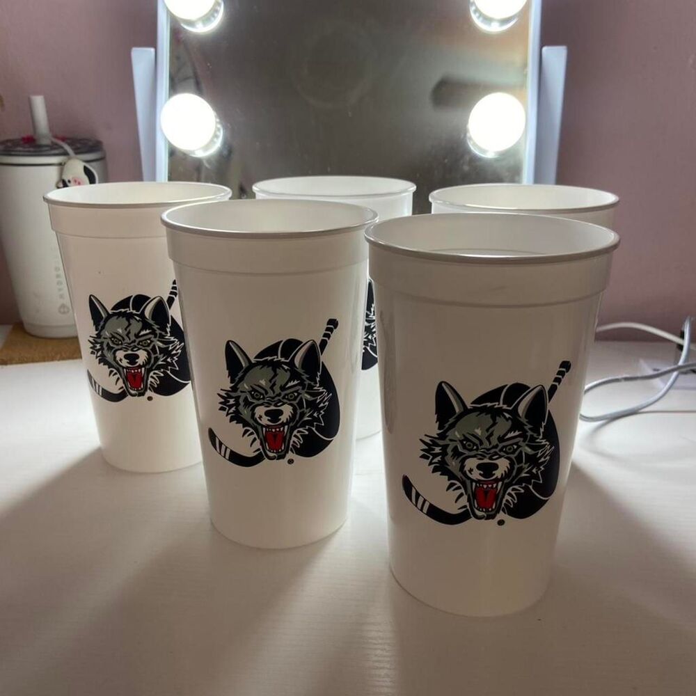 Nhl Coors Light Chicago Wolves white plastic cups - 5 Pack